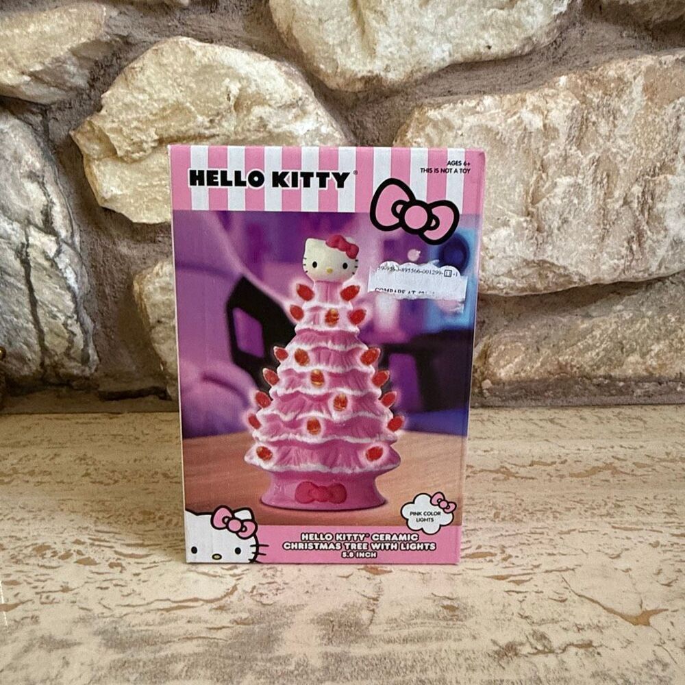 Hello kitty ceramic Christmas tree small 5.8” Holiday Christmas Sanrio hellokitt